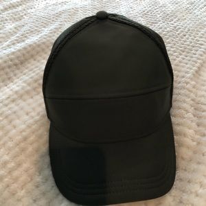 Lulu lemon hat, dark green